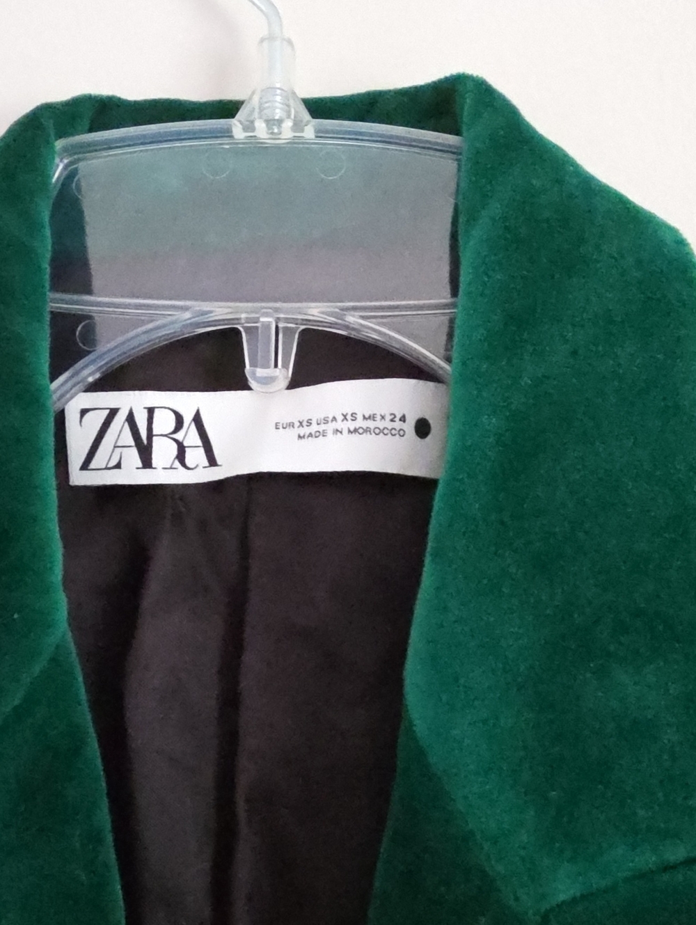ZARA | Emerald Green Velvet Blazer Sz XS - Picture 4 of 7